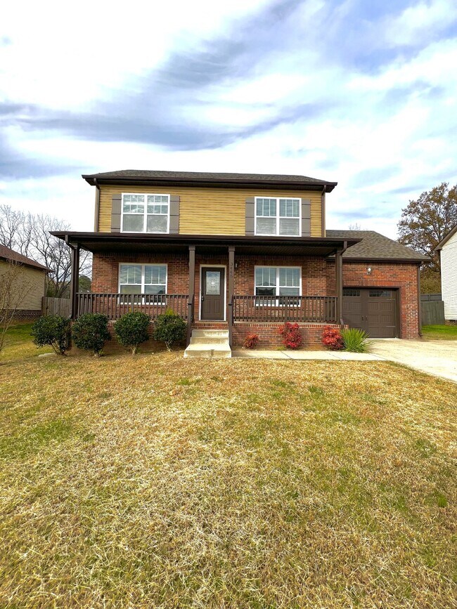 Foto del edificio - Charming 3BR/2.5BA Home in Clarksville! PE...
