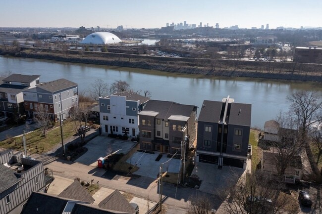 Building Photo - 1018B Alice Street, Nashville, TN 37218