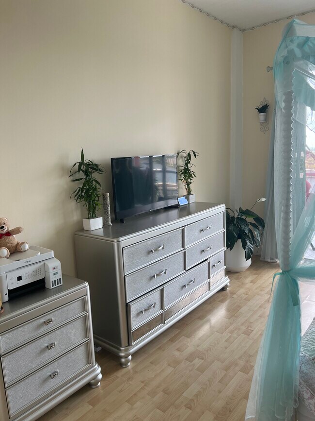 1301 NE Miami Gardens Dr Unit 1702, Miami Gardens, FL 33179 Condo for