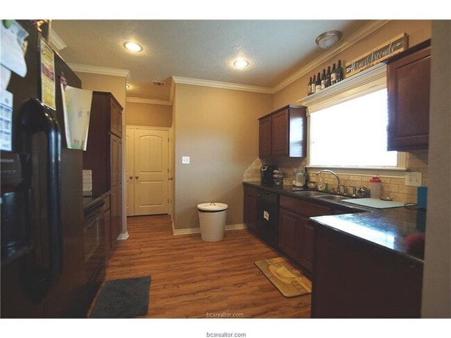 Building Photo - 2828 Horseback Dr