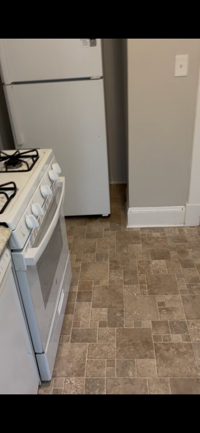 Foto del edificio - 1305 Mott Ave