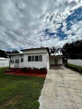 Building Photo - 39024 Ola Ave