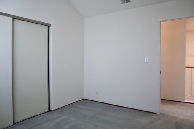 Foto del edificio - Beautiful Single Family Home in Niles Dist...