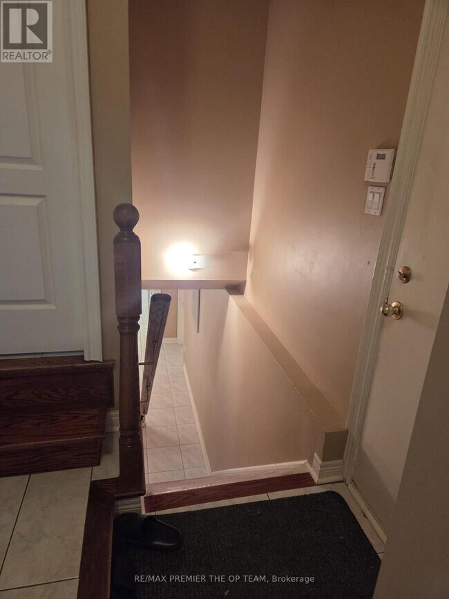 Building Photo - 77 Malden St