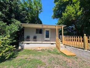 Building Photo - 1406 Rankin Rd
