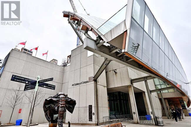 Photo du bâtiment - 280 Dundas St W