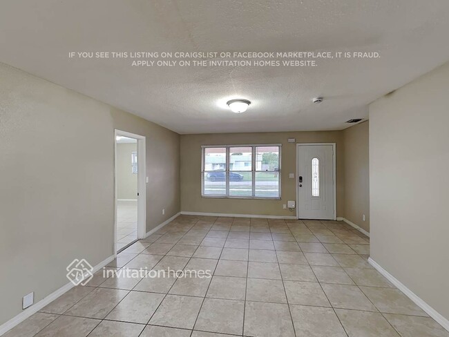 Foto del edificio - 7560 Pierce St