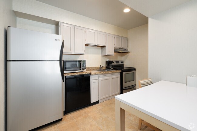 Estudio - 675 pies cuadrados - Cocina - The Haven at Academy