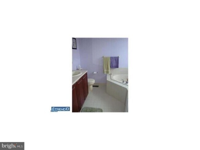 Building Photo - 7501 Juniper Ln