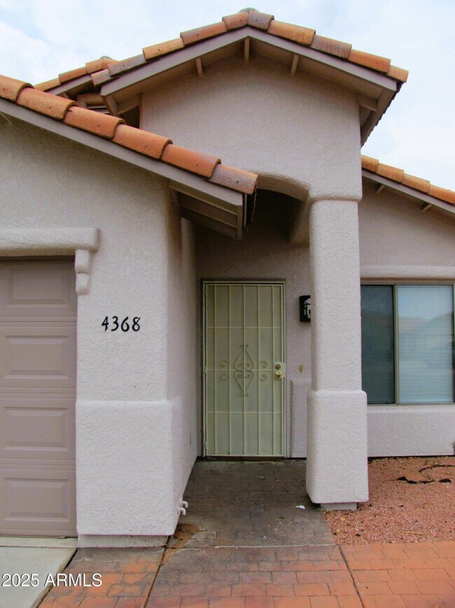 Building Photo - 4368 Calle Albuquerque