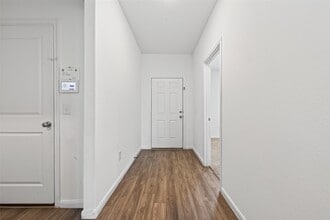 Building Photo - 8111 Star Ter Dr