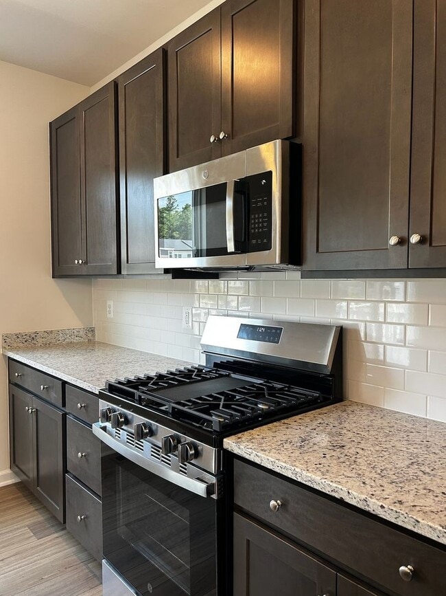 Building Photo - 8772 Whitman Dr
