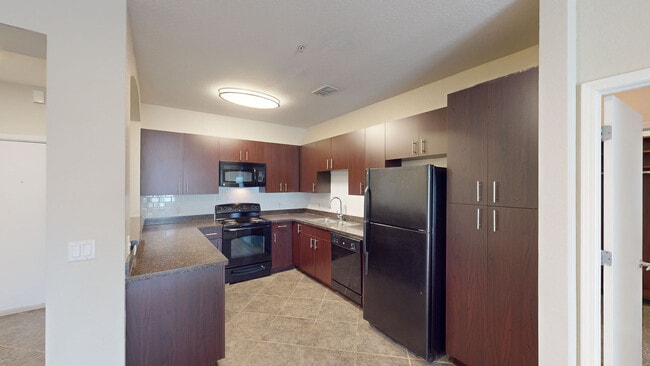 Interior Photo - The Vintage Lofts at West End