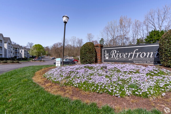 Riverfront Apartment Homes Community Signage - Riverfront Apartment Homes
