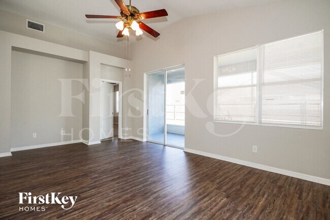 Building Photo - 8719 Sandy Plains Dr