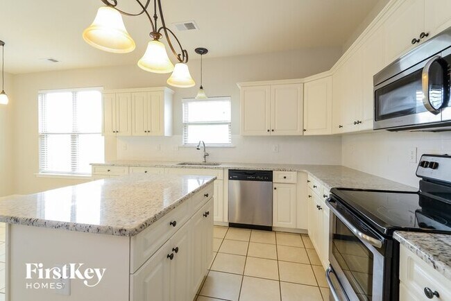 Building Photo - 808 Barkley Dr