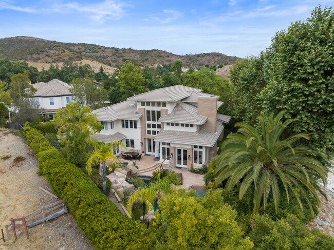 Foto del edificio - 1653 Vista Oaks Way