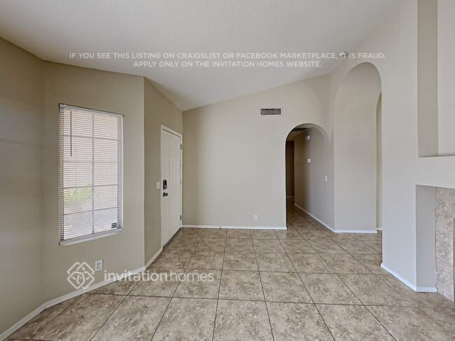 Foto del edificio - 9030 W Windsor Ave