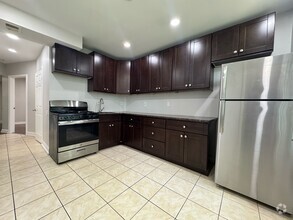 Building Photo - 181 Wegman Pky