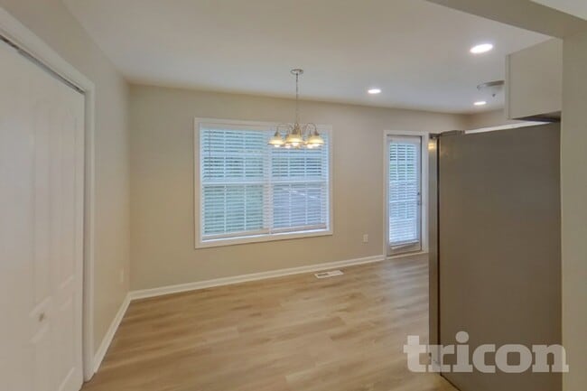 Building Photo - 157 Millwheel Dr