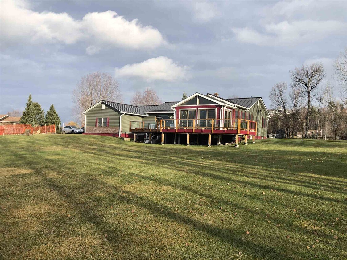 111 Johns River Dr, Newport, VT 05855 House for Rent in Newport, VT