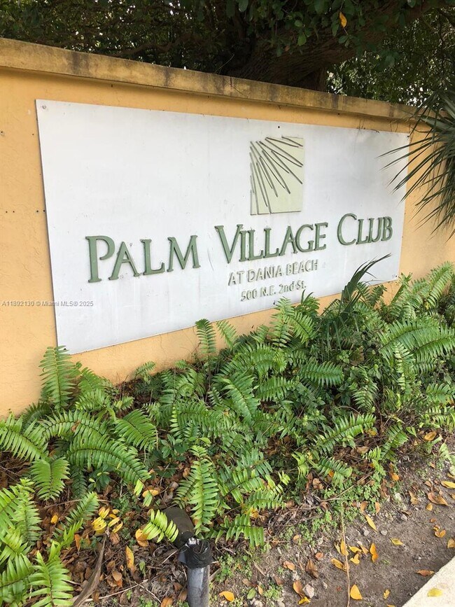 Foto del edificio - 500 NE 2nd St