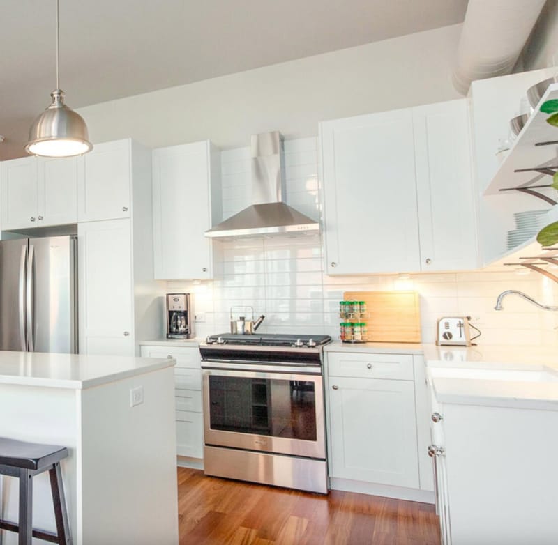 Foto principal - 688 N La Salle Dr