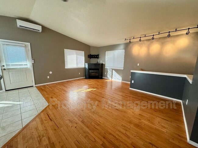 Foto del edificio - 490 SE Alpine Ave