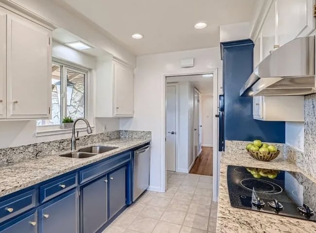 Building Photo - AMAZING 4/2 (Power Inn/Florin) Home!  Plea...