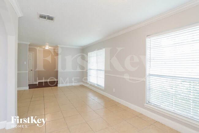 Foto del edificio - 2922 Laurelridge Dr