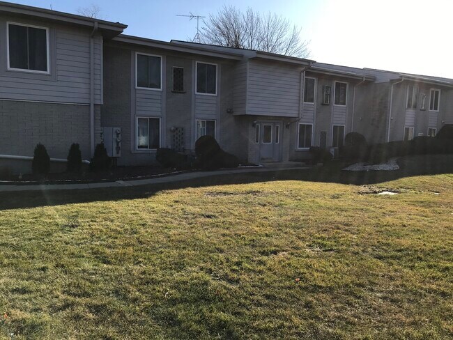 Foto del edificio - 15825 Orlan Brook Dr