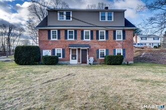 Building Photo - 8 Maple Ave