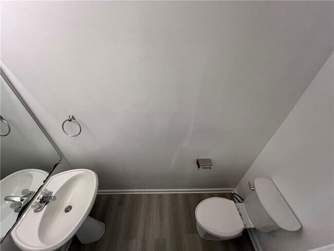 Foto del edificio - 593 Cooper St SW