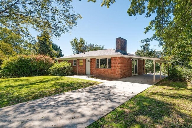 Building Photo - 677 Monte Vista Rd