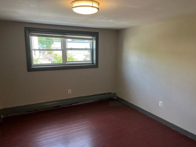 Foto del edificio - 32 Cook Ave