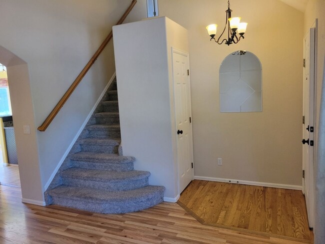 Building Photo - 4 Bedroom, 3.5 Bathroom Home with A/C! - A...