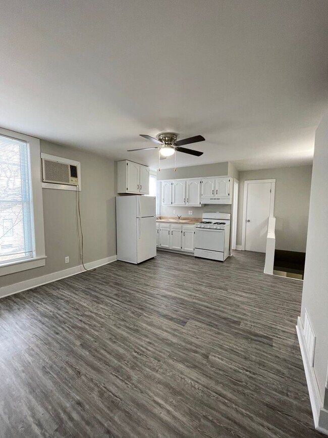 Foto del edificio - 1023-1025 Cincinnati-JEFFRIDER