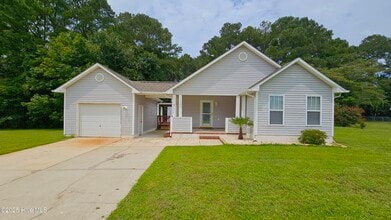 Building Photo - 306 Beverly Dr