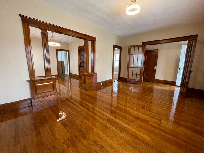 Building Photo - 289 Beech St