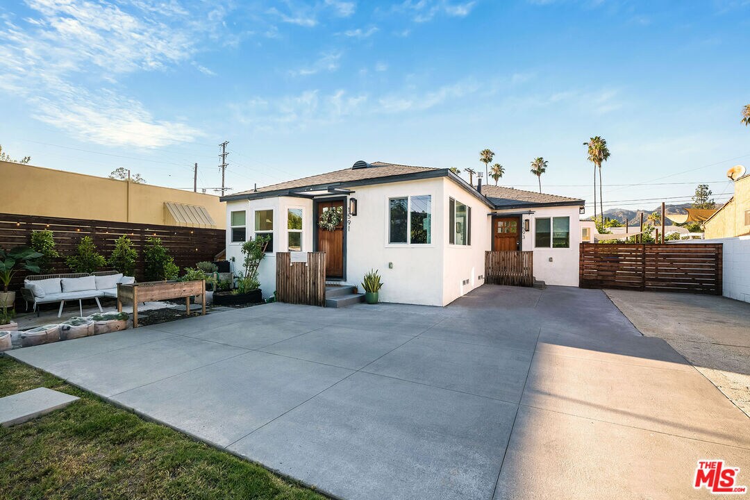 Foto principal - 1593 Yosemite Dr