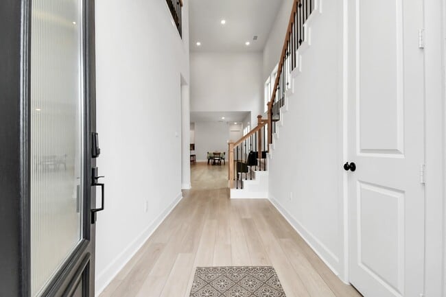 Building Photo - 1538 Park Path Dr