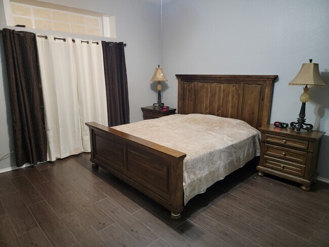 MASTER BEDROOM - 4723 Highland Farm
