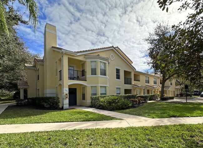 Foto del edificio - 110 SW Peacock Blvd