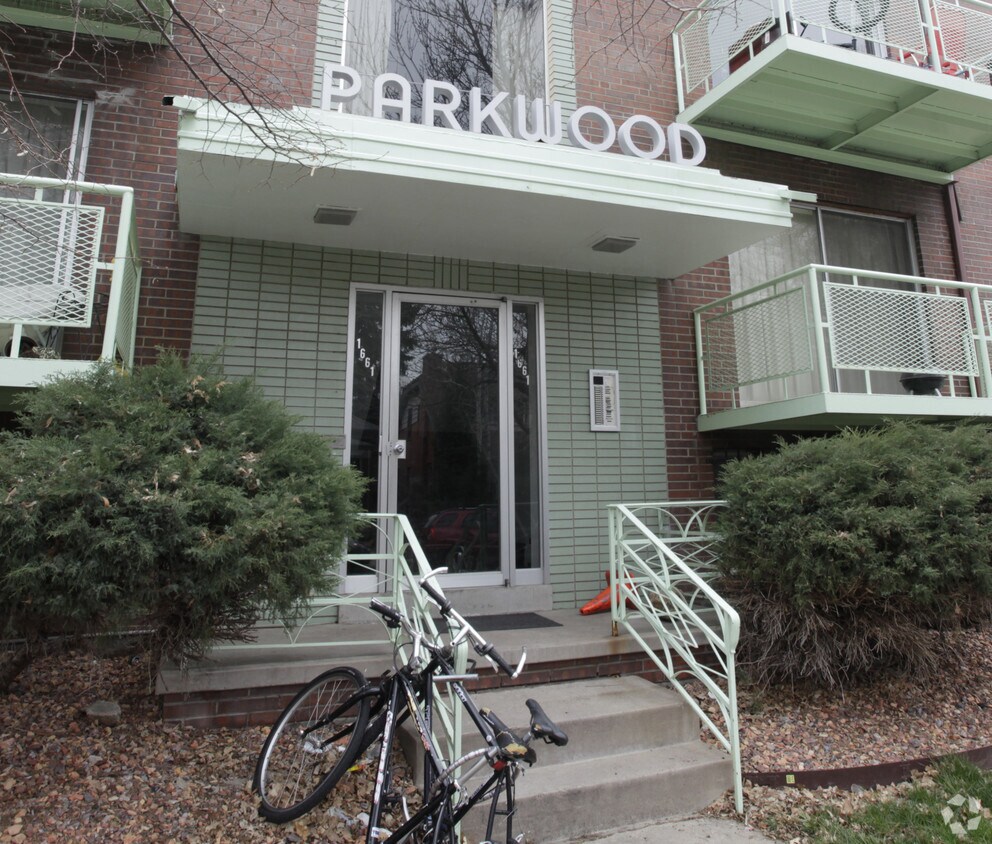 Building Photo - Parkwood at South City Park