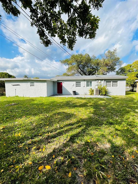 Foto del edificio - 3720 NW 4th St