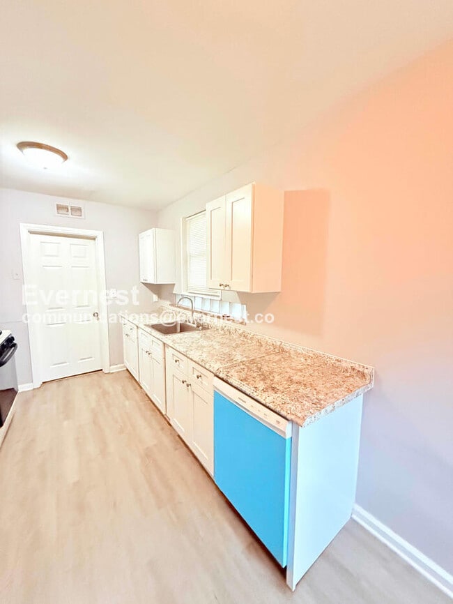 Building Photo - 18455 Wormer Ave