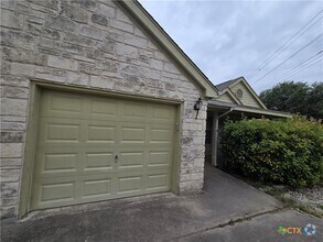 Building Photo - 109 Quail Run Dr