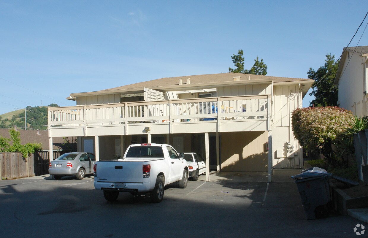 Building Photo - 230 Nob Hill Ter