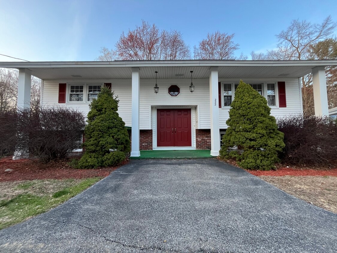 Photo - 222 Primrose Hill Rd (Dracut, MA)