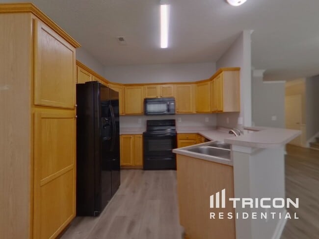 Foto del edificio - 9043 Sanders Creek Ct